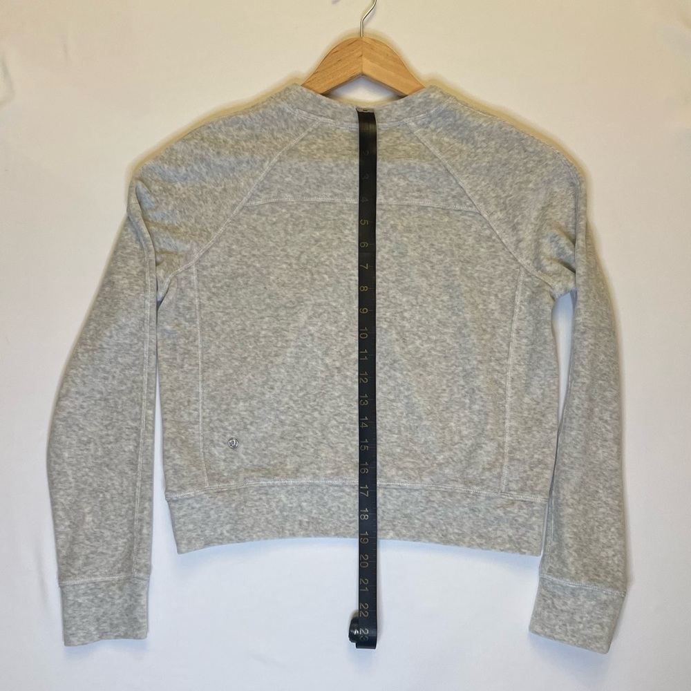 Lululemon Warm Down Crew in
Heathered Core Ultra Light Grey - Picture 5 of 6